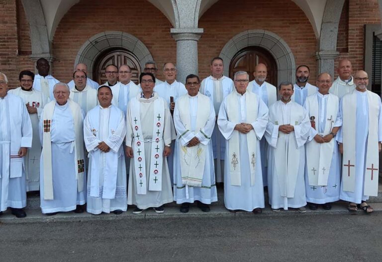 “Sacerdotes santos para trabajar al servicio de la Iglesia”, objetivo de los Operarios