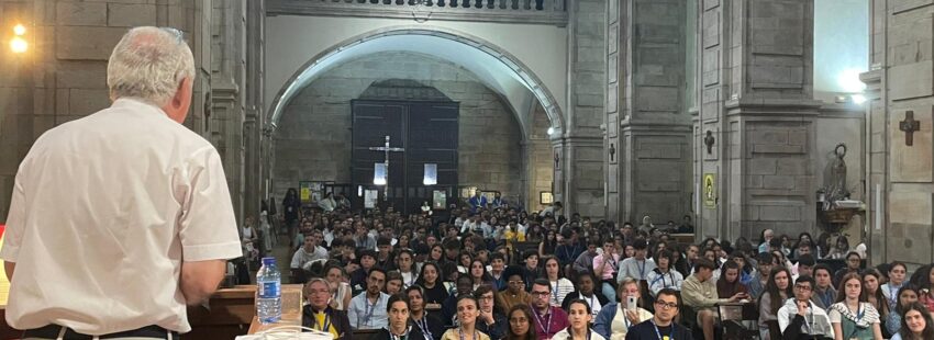 Pérez Pueyo, a los jóvenes de la PEJ: “Eres la mejor fotografía de Dios, Dios no hace basura”