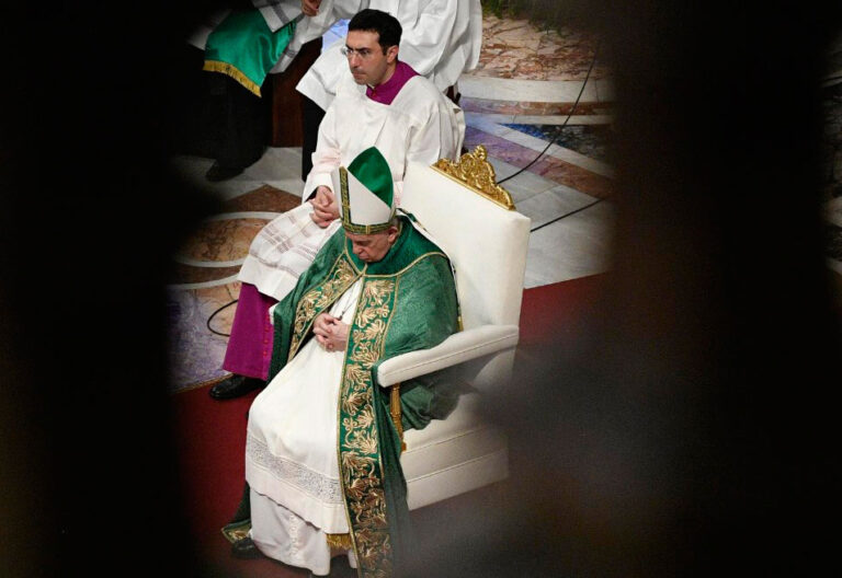 Papa Francisco misa consistorio