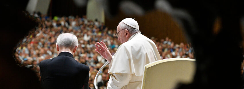 Francisco: “Es importante reflexionar sobre las causas de los flujos migratorios”