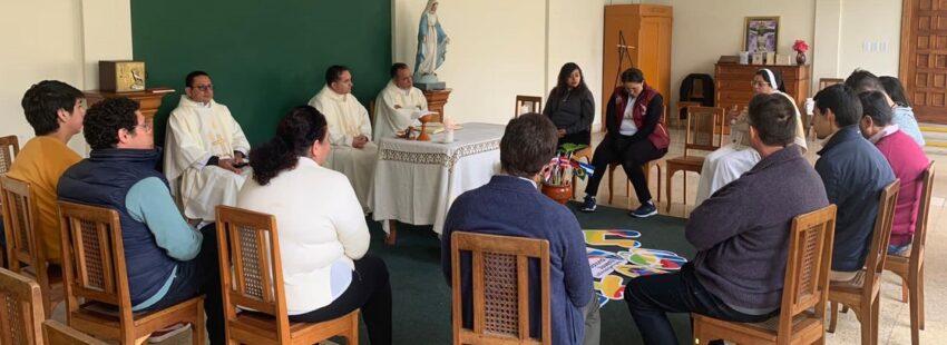 Pastoral juvenil se reúne en Perú