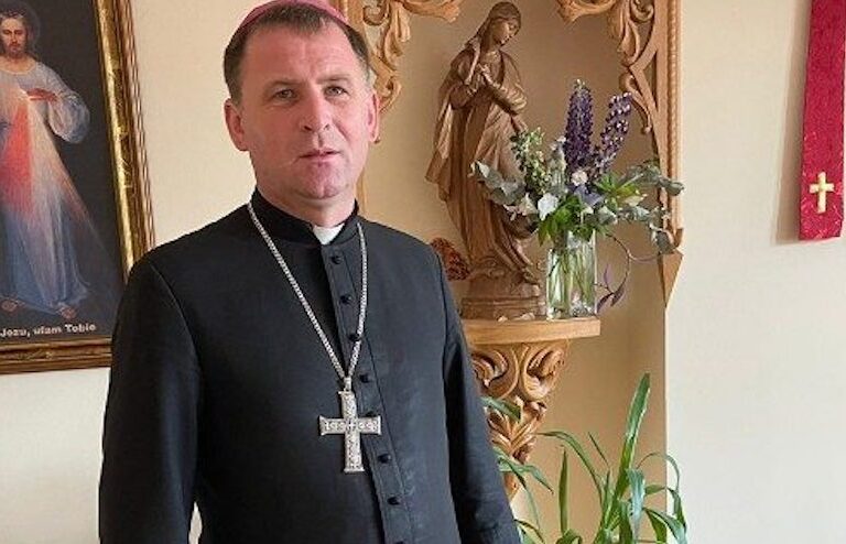 Pavlo Honcharuk, el obispo ucraniano que encontró su misión bajo las bombas