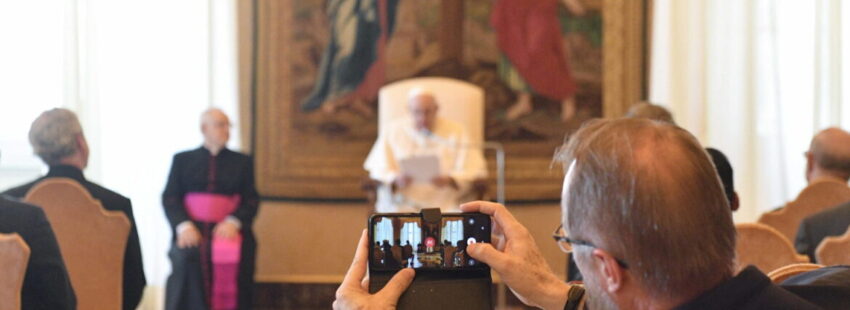 Francisco: “La Iglesia debe ser hogar y refugio seguro para todos”