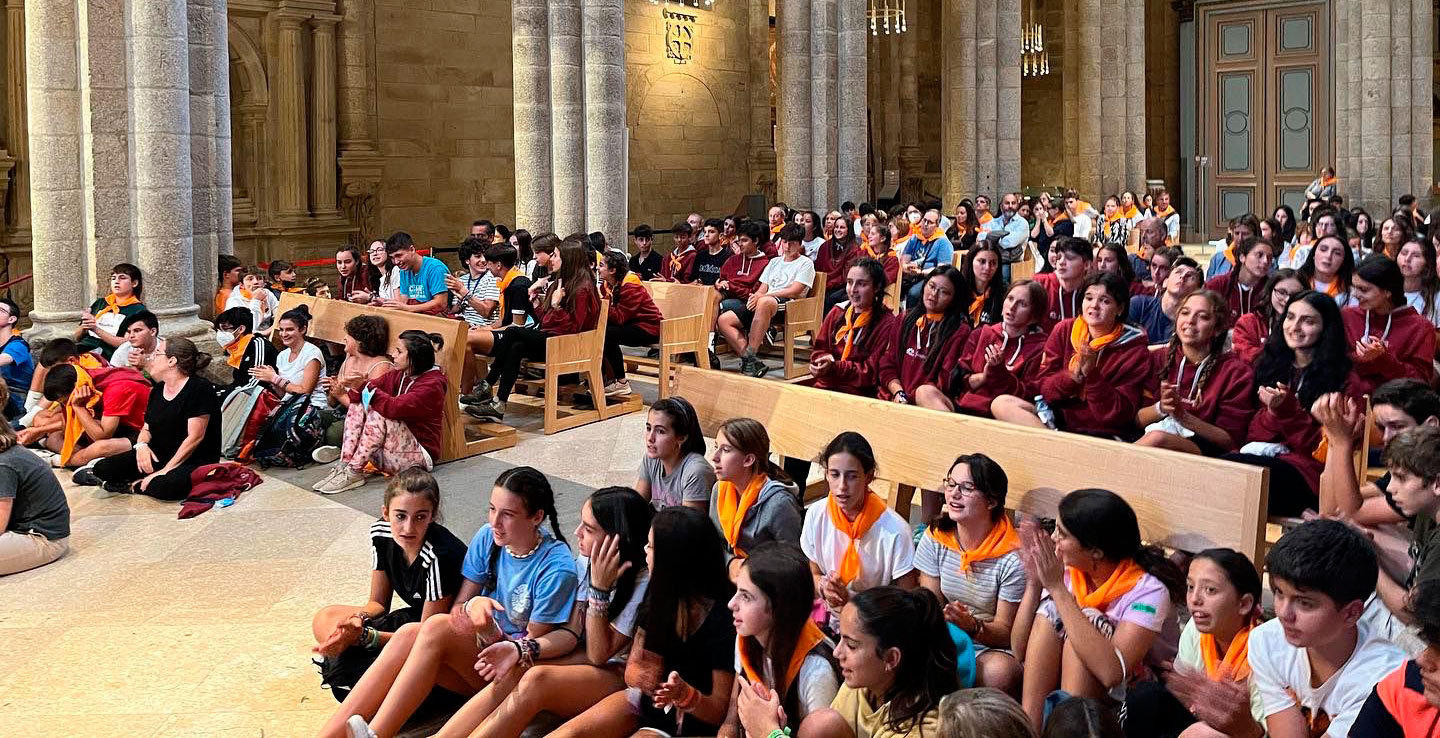 Jesuitinas Galicia peregrinación alumnos Santiago