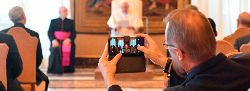 El papa Francisco, en audiencia con los padres de Schönstatt