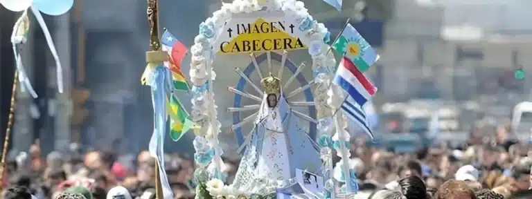 Miles de jóvenes caminarán hacia la casa de la Virgen de Luján