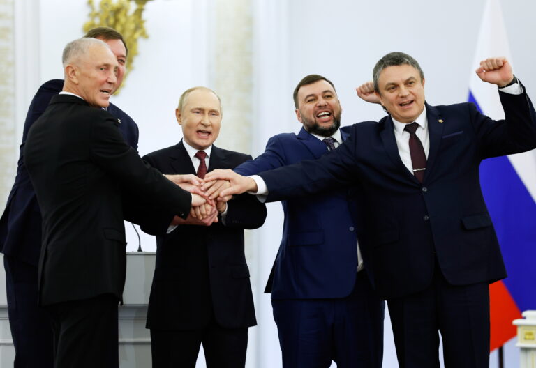Putin se anexiona cuatro regiones ucranianas