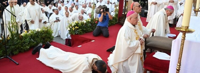 Ernesto Brotóns se estrena como obispo de Plasencia como “pastor del pueblo, no clérigo del