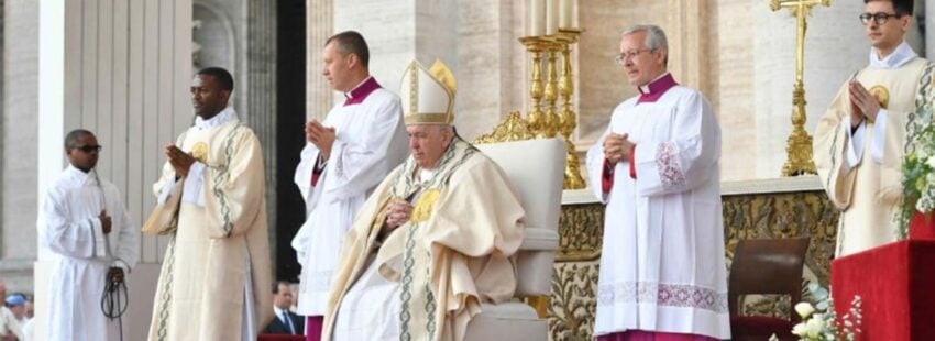 A los 60 años del Vaticano II, Francisco alerta ante una nueva guerra nuclear