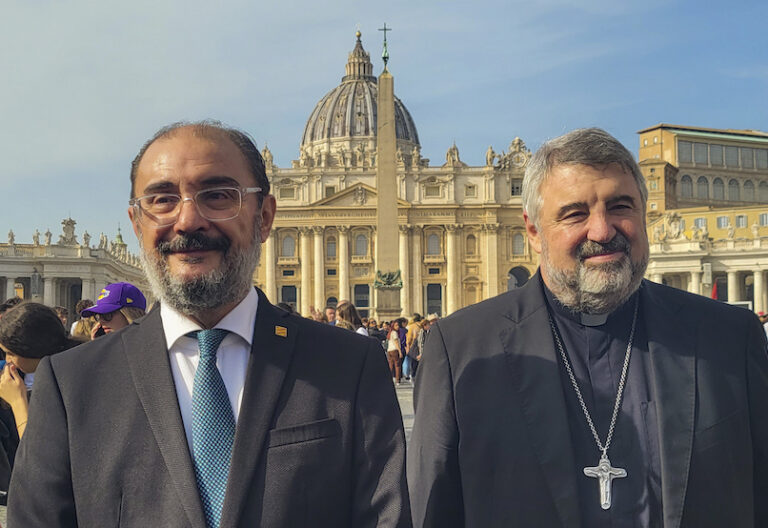 Los obispos de Aragón despiden a Javier Lambán, el presidente que recuperó los bienes de la