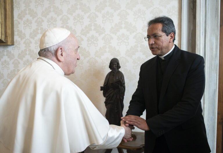 Ángel Maximiliano Ordóñez, designado obispo auxiliar de Quito