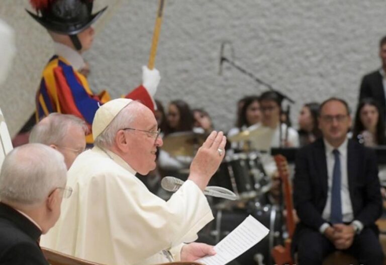 La advertencia del Papa a los jóvenes: decir “me la sopla” es un cáncer