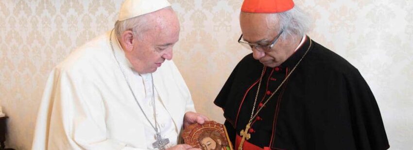 el Papa y Leopoldo Brenes