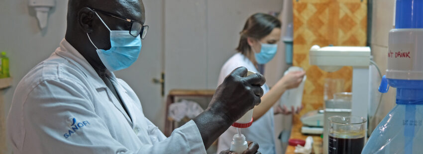 San Juan de Dios combate la falta de medicamentos en Senegal con un laboratorio