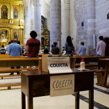 Ser asesor financiero de la Iglesia, con un postgrado bajo el brazo