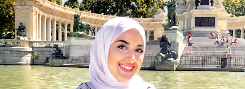 La estudiante musulmana Khadija Ajahiou
