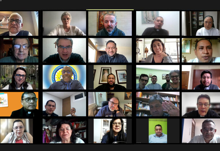 Equipo del sinodo de la sinodalidad