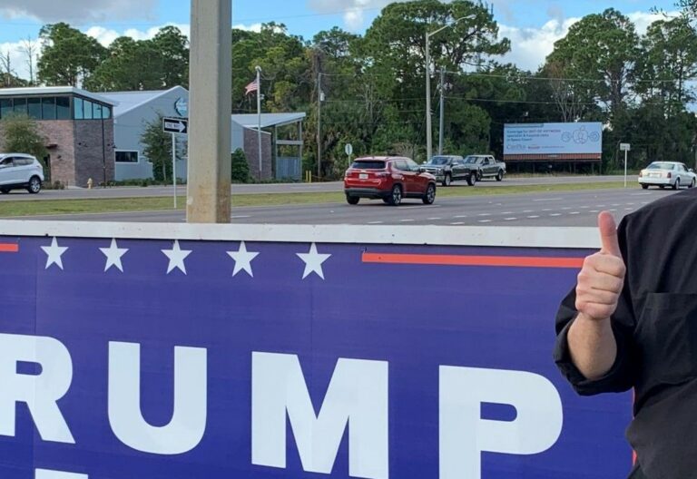 Frank Pavone, sacerdote a favor de Trump