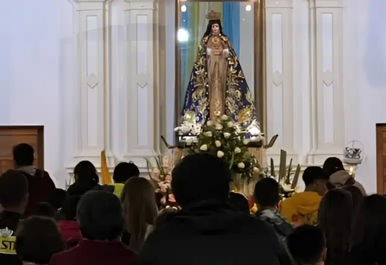 Multitudinarias celebraciones de la Inmaculada en Chile