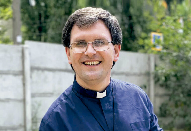 obispo auxiliar de Donetsk
