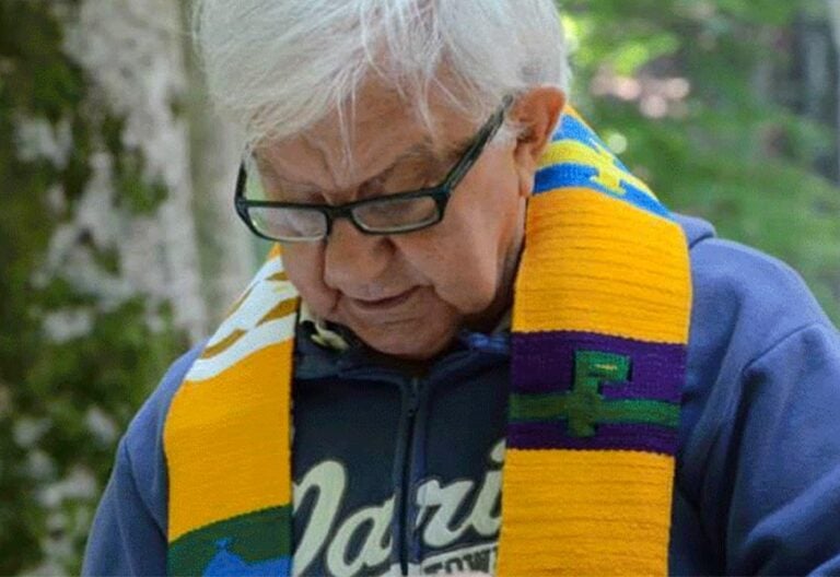 El Papa recibe al sacerdote que aboga por “quemar el Vaticano”