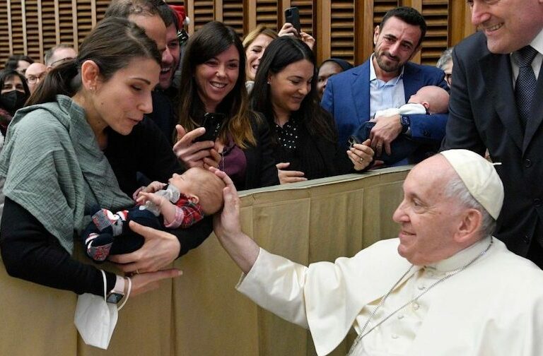 francisco trabajadores vaticano