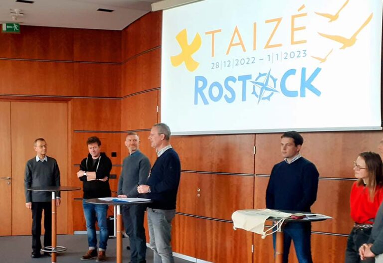 5.000 jóvenes llevan el espíritu de Taizé a la región más secularizada de Europa