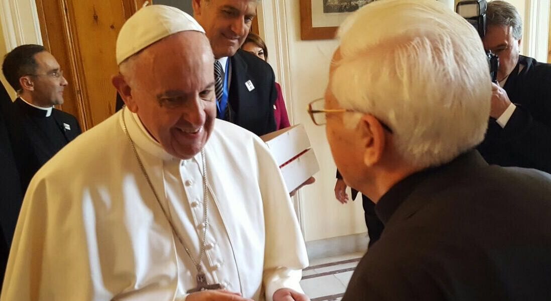 El Papa y el Padre Ángel: “Nos ha faltado echar una carrera”