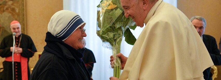 Francisco celebra su cumpleaños junto a tres referentes de la caridad