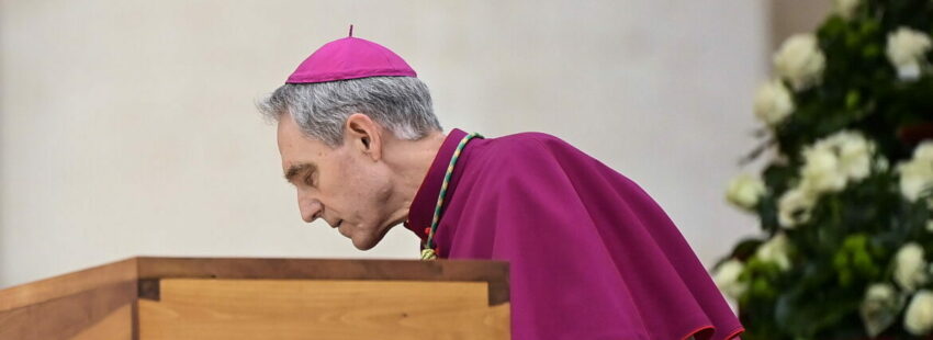 La ira (sin límites) del secretario de Benedicto XVI contra Francisco: “Me humilló”