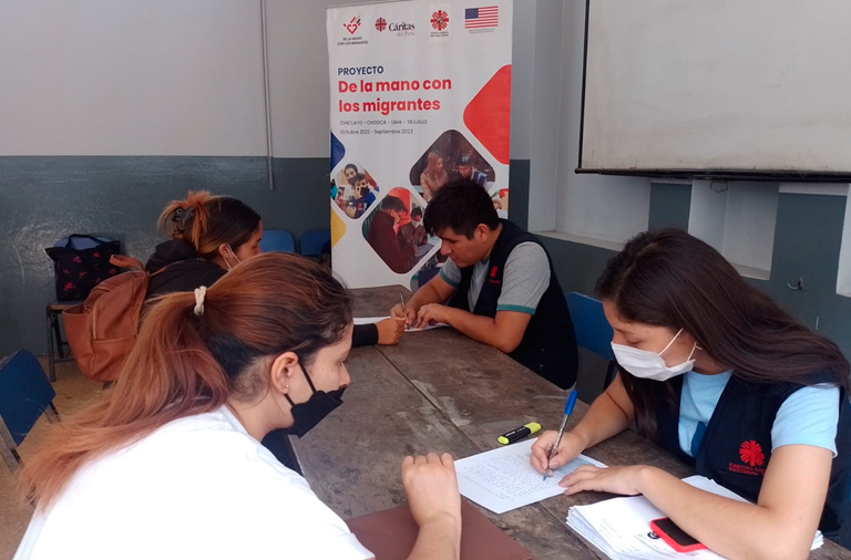 Más de 10.000 migrantes venezolanos recibirán apoyo de Cáritas Perú y la embajada de EEUU