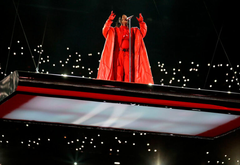 Rihanna Super Bowl