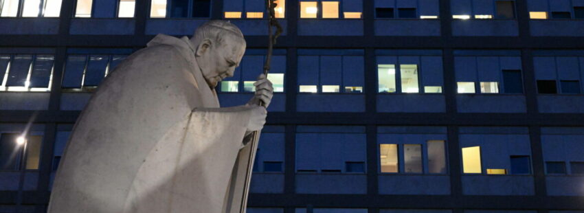 Francisco, desde el hospital: “Conmovido por tantos mensajes recibidos”
