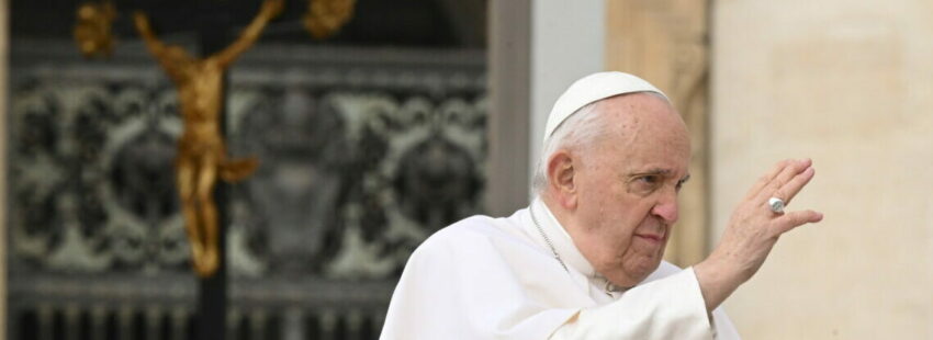 Francisco: “Los escándalos financieros de la Iglesia pueden poner en duda la credibilidad de la