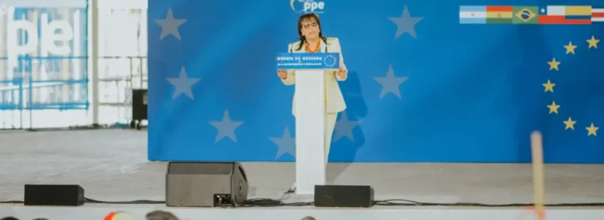 PSOE y PP, a vueltas con el mitin de la predicadora evangélica Yadira Maestre