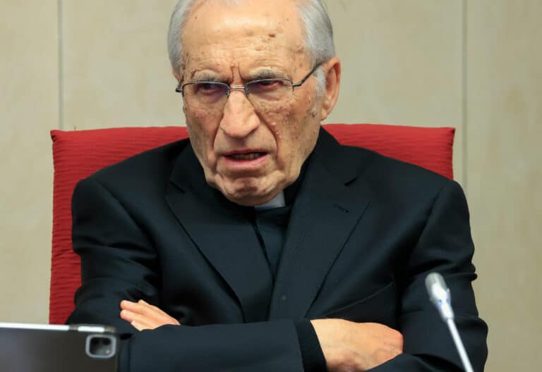 El cardenal Rouco, contrario al voto de las mujeres y los laicos en la Iglesia
