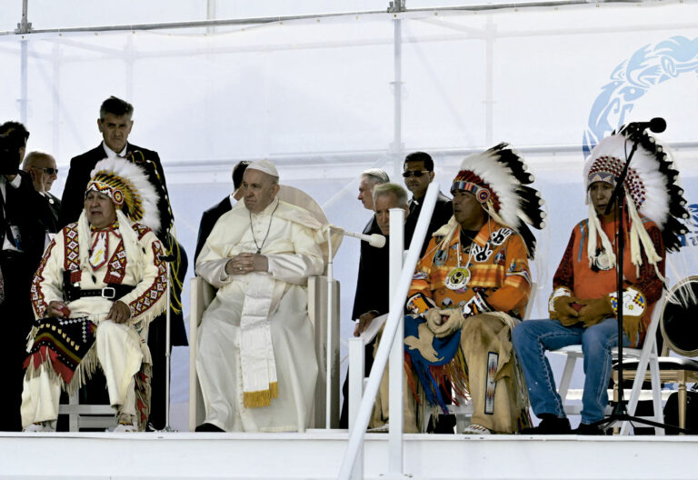 Colonialismo vetado y, sin embargo, presente