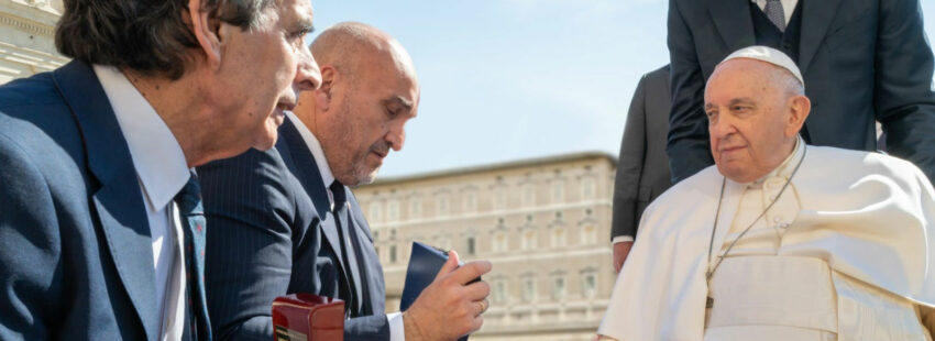 Los gestores administrativos de Madrid, con el papa Francisco