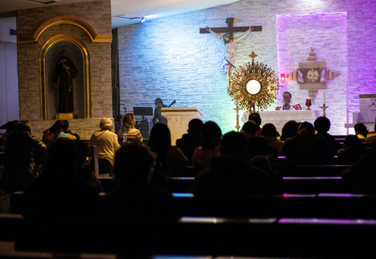 Santísimo - Hora Santa