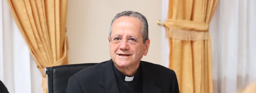 Delegado del Vaticano visita Ecuador para afinar detalles del 53.º Congreso eucarístico
