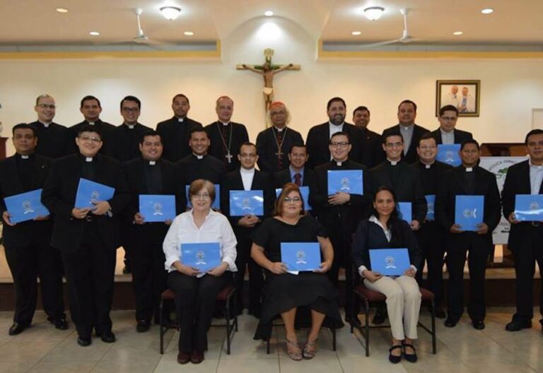 Graduación 2017 de la Universidad Católica Inmaculada Concepción de la Arquidiócesis de Managua, (UCICAM)