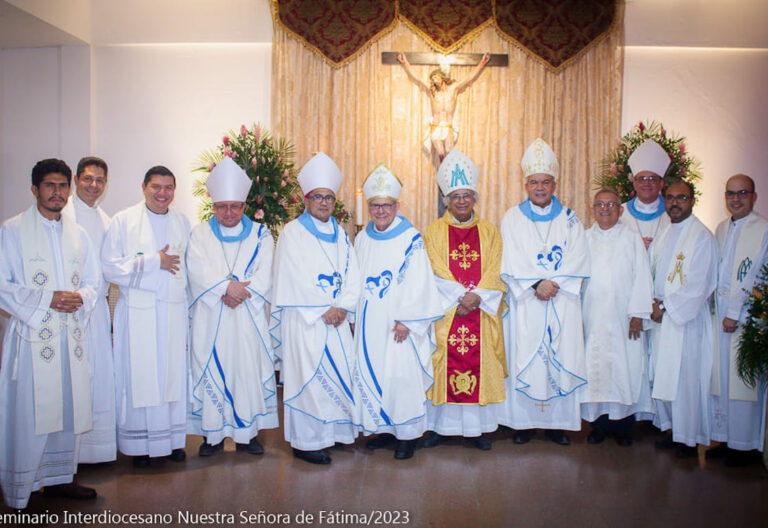obispos y seminaristas Nicaragua