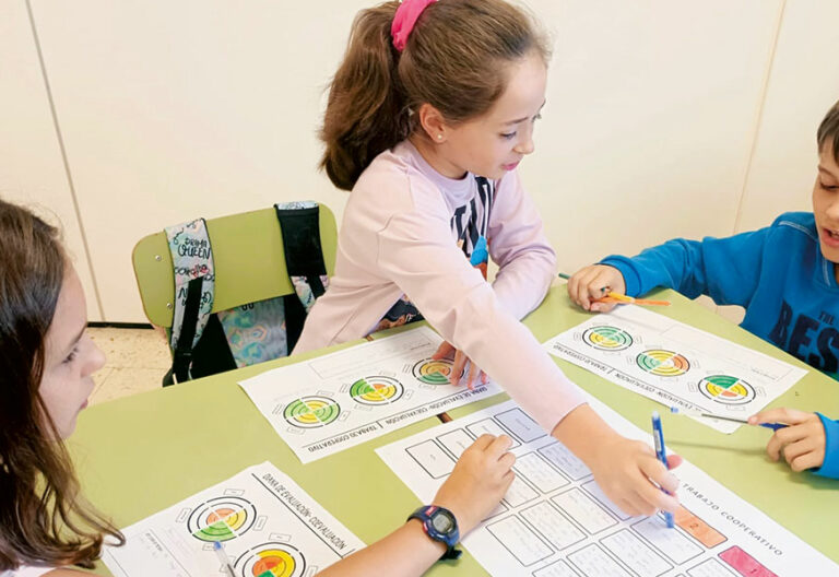 Sumar para multiplicar la misión educadora