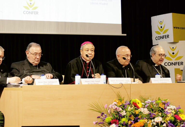 Obispos y religiosos, relaciones hilvanadas