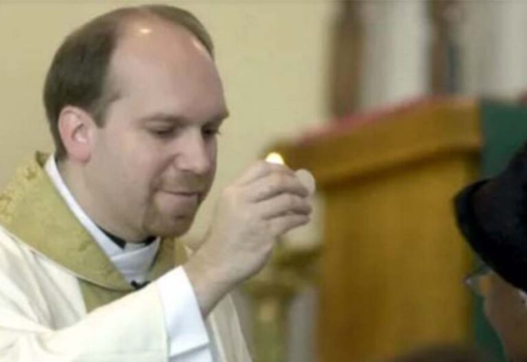 Michael J. Zacharias: el sacerdote que se enfrenta a la cadena perpetua por abusar de menores