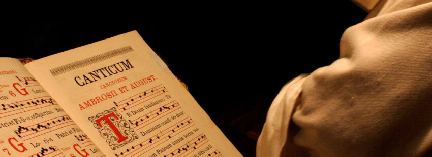 El canto gregoriano educa a la inteligencia artificial