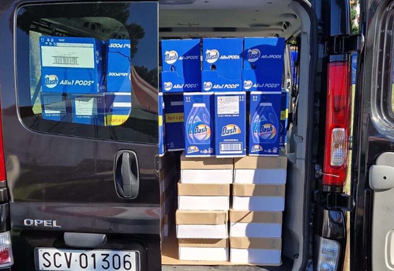 Llega a Jersón un nuevo cargamento de ayuda del Papa