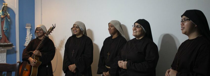 tres de las cuatro religiosas de la Fraternidad Hermanas Pobres de Jesucristo (León, Nicaragua)