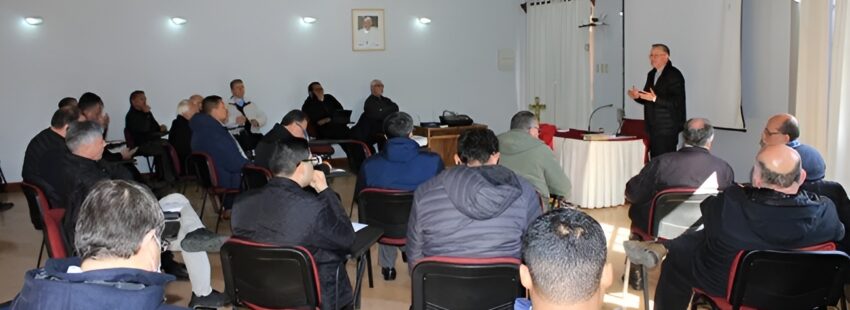 Chile: el clero de La Serena aborda desafíos para el diaconado permanente