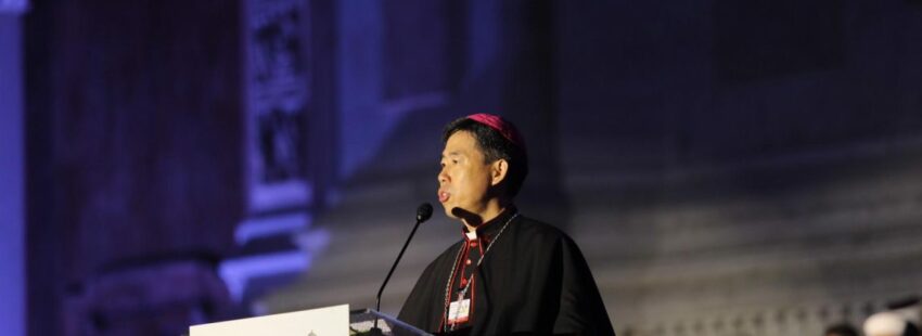 El Papa cede ante China y reconoce al obispo de Shanghai que eligió de forma unilateral